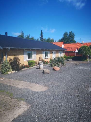 Hostal Commuter Room For One Or Two People