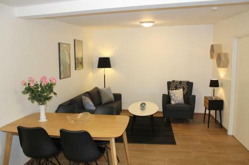 Kitchen & Apartments In Odense City With Free Private Parking
