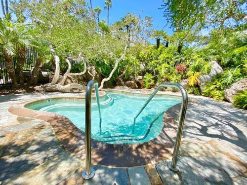 E105 - Seascape Stay - On-the-sand
