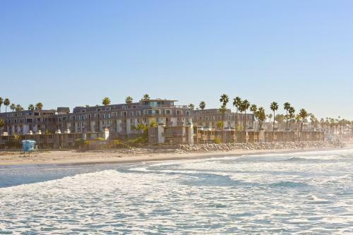 E105 - Seascape Stay - On-the-sand