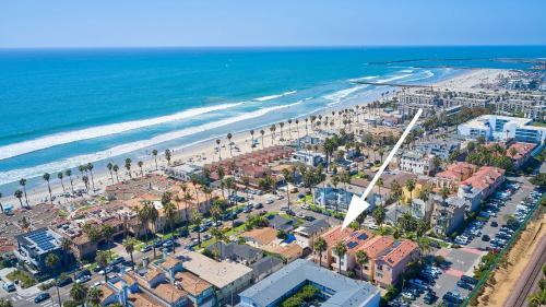 Private Home Ocean View, Air-conditioned Just Steps To The Beach