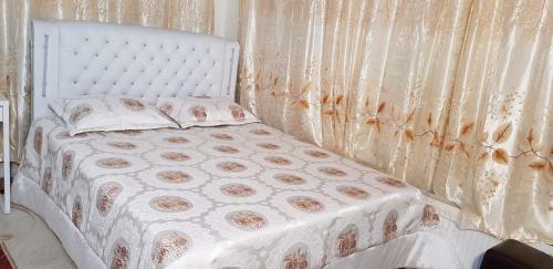 Private Room In A Luxurious Apartment, With Shared Bathroom & Kitchen