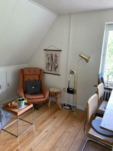 Apartamento Selvbetjent Lejlighed I Centrum Ved �en