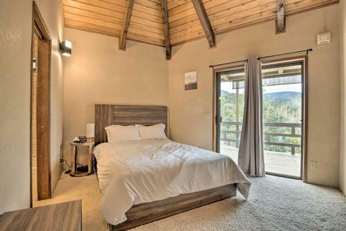 Family-friendly Pine Mountain Club Hideaway!