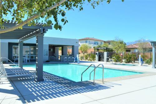 Cool And Contemporary Retreat