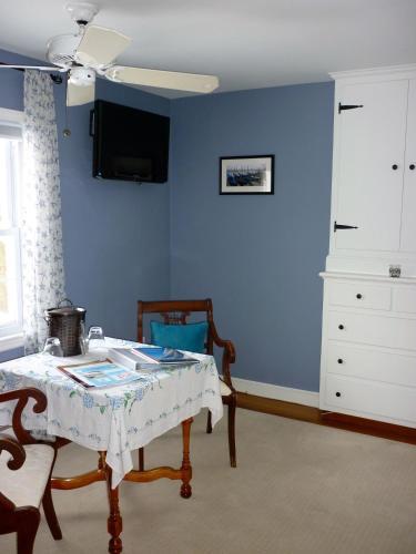 Bristol House Bed & Breakfast