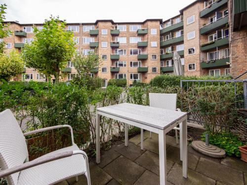 Central Beautiful 1 Bedroom Apartment With Terrace