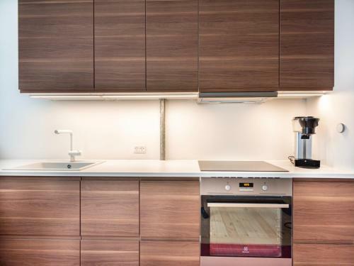 Central Beautiful 1 Bedroom Apartment With Terrace