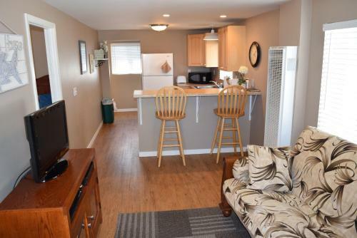 345 Hinds