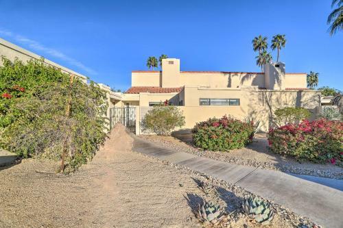 Sleek Rancho Mirage Villa Patio, Pool, Golf!