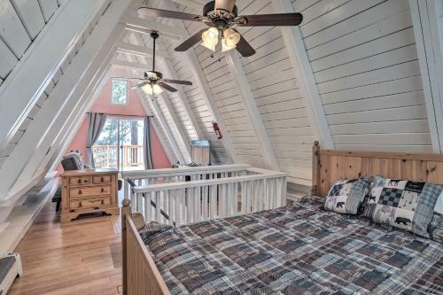 Two Bears Retreat - Scenic Cabin With Views!