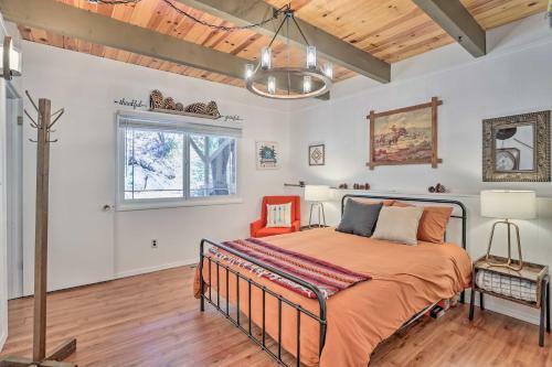 Modern Cabin With Game Room And Deck, Near Skiing