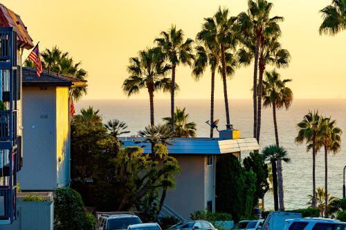 Spanish Village Inn At Granada