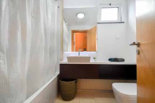 Apartamentos Spacious 3 Bedroom By The Beach