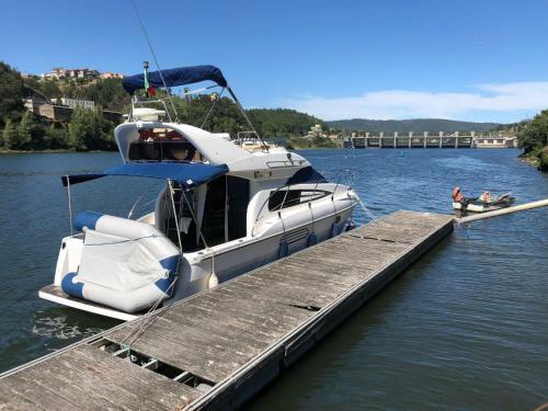 Aquadouro Yacht Radames - Sleep Boat Experience