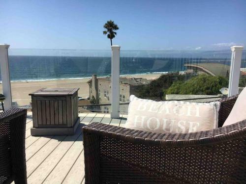 Incredible Los Angeles Beach Home With Amazing Ocean Views