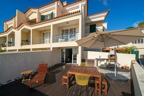 Barbecue And Sunbathing With Sea View, Casa Skyline