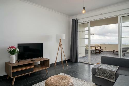 Barbecue And Sunbathing With Sea View, Casa Skyline