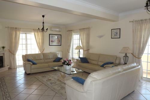 Villa Casa Monte Santa Luzia