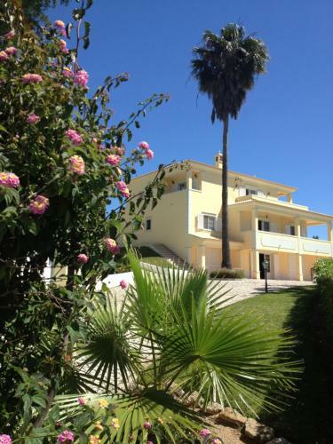 Villa Casa Monte Santa Luzia