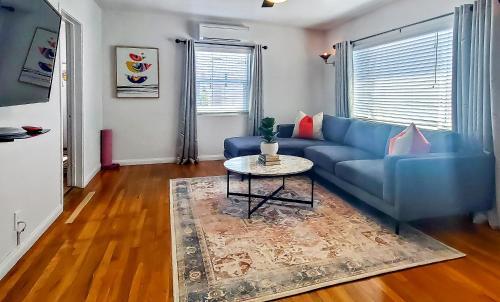 Private, Spacious Apartment With Sunny Patio
