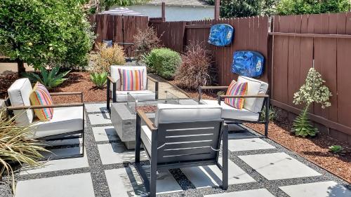 Private, Spacious Apartment With Sunny Patio