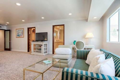 Beach Front Dream 2 Story Condo!
