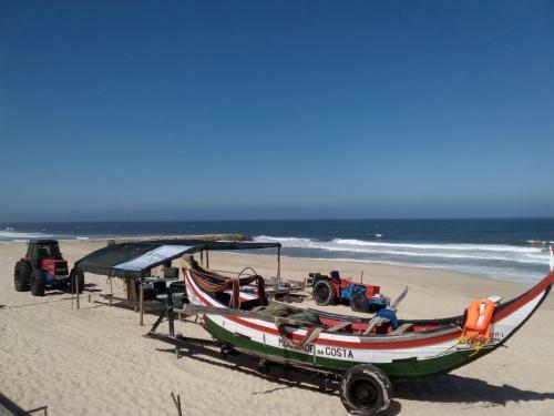 Casa Com Acesso Direto � Praia E Churrasqueira