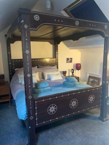 Apartamento Penthouse Loft With Magnificent Four Poster Bed.