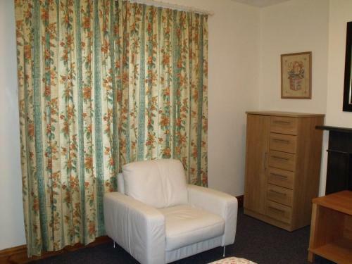 Hostal Cosy Ground Floor Disabled Friendly Room In Farm House