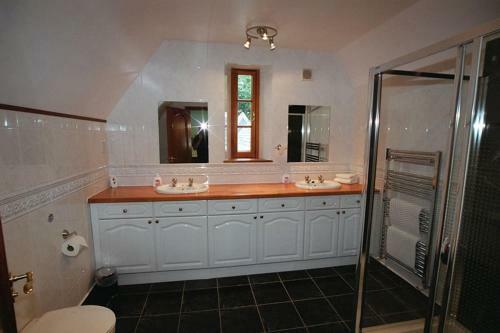 Lodge Coachouse