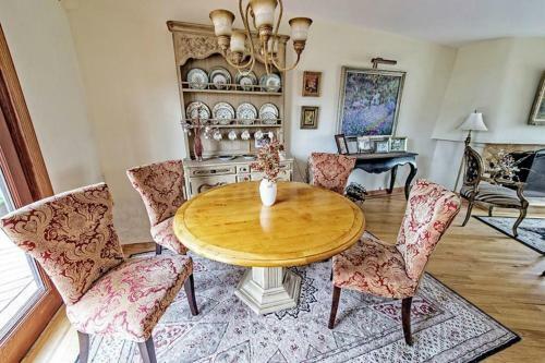 Villa European Elegance Ocean Bluffs