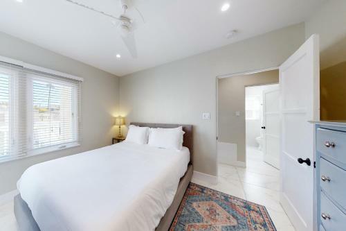 Beverly Hills Central Old World Charm