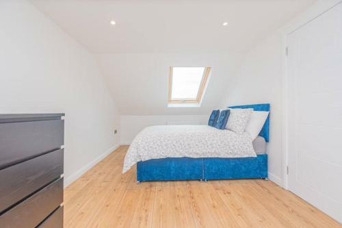 4 Bed Cottage With Hot Tub