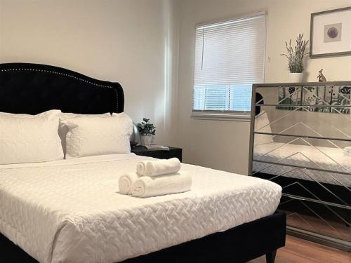 Diamond In Brentwood-lovely 2 Bedroom Private Unit