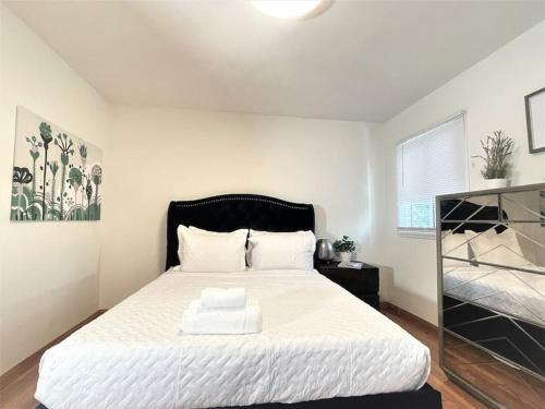 Diamond In Brentwood-lovely 2 Bedroom Private Unit