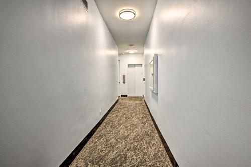 Apartamento Calming Beachfront Getaway Walk To Ocean!