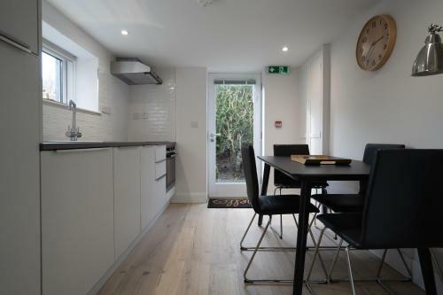 Beach Cottage Ballycastle - Mcafee Holiday Lettings