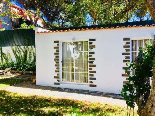 Cascais Seaside Garden Villa