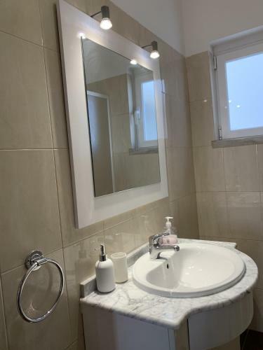 Incredible View, Quiet Apartment In Cascais