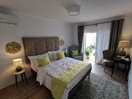 Hostal Vogue 23 Boutique Hotel In Cascais