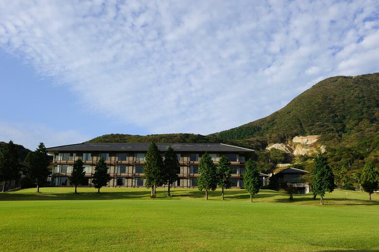 Hakone Yunohana Onsen Hotel