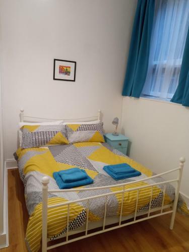 Ground Floor Barmouth Centre Apartment With Garden
