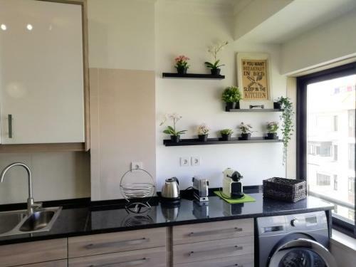 Large Apartment Near The Beach And Lisbon
