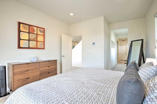 Sleek Townhome With Private Pool, Gym, And More!