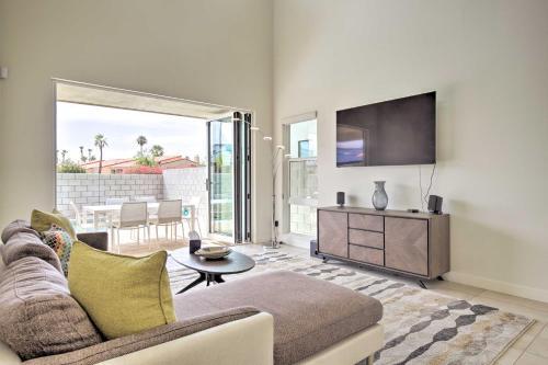 Sleek Townhome With Private Pool, Gym, And More!