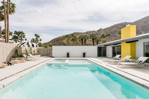 Villa Reel Paradise - Mid Century House
