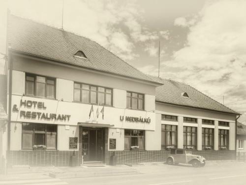 Hotel & Restaurant U Nedb�lk?