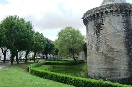 Domaine De Pouldroit