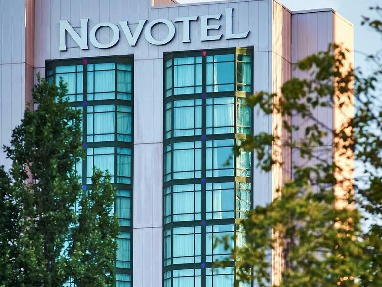 Hotel Novotel Toronto North York